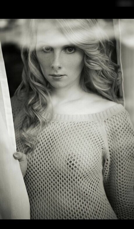 Jacqueline Sparrow adult model img