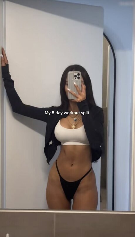 tiny onlyfans beautiful naked photos