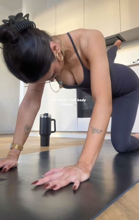 milf yoga onlyfans hot nude img