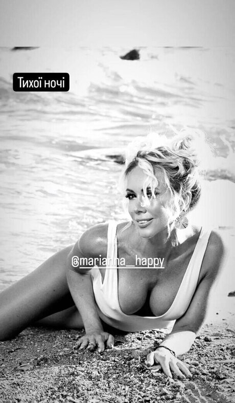marianna__happy model nice pic