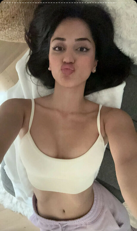 Melody Oz model best images