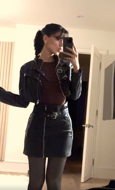 Melody Oz high quality pornstar images