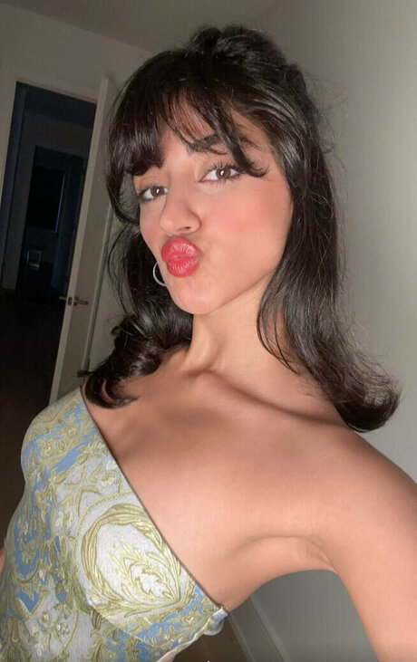 Melody Oz star adult image