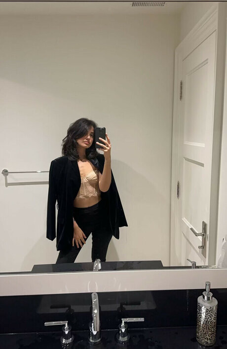 big ass lingerie onlyfans free photo