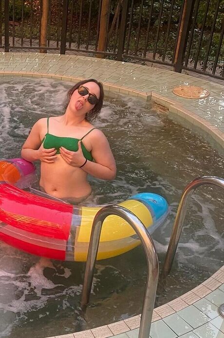 mature squirt onlyfans hd images