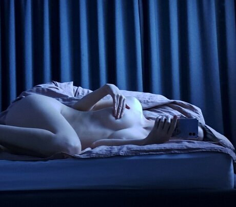 virlyana pornographic model pics