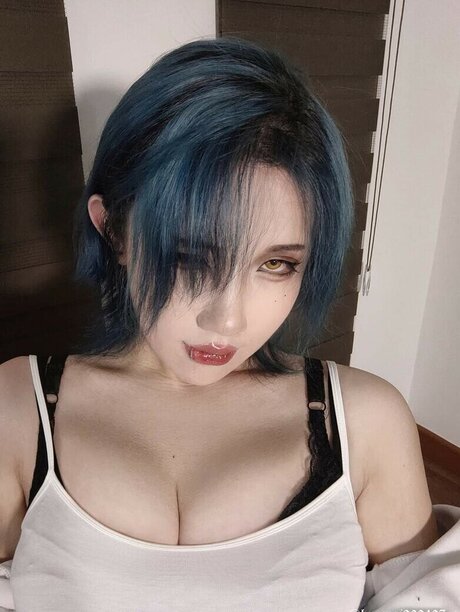 Hongbin model exclusive pictures