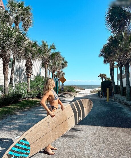 julie tirado Profile pic