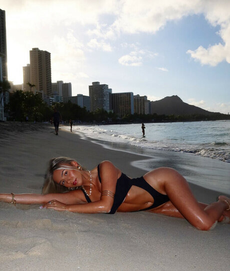 Arianna Felber model top pictures