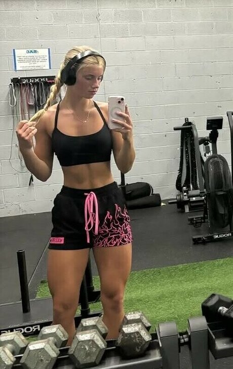 Lauren Creon pretty model pictures