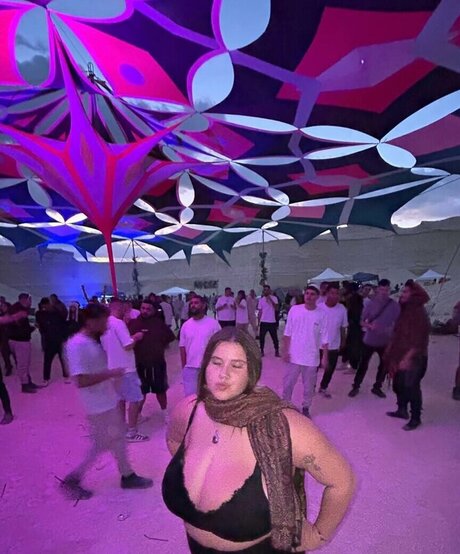 Mikaash pornstar pics