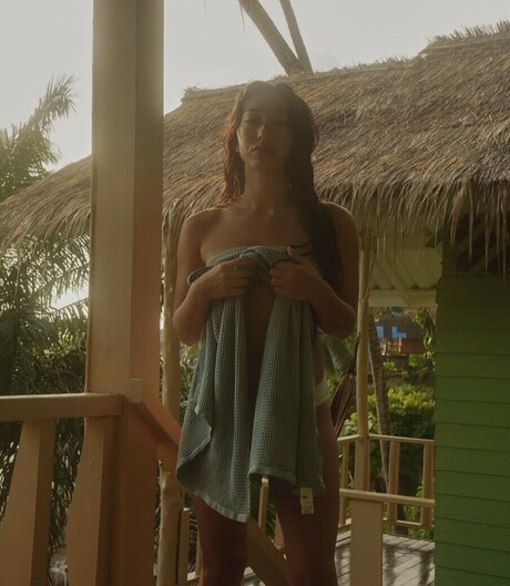 Olivia Jordan sex star pic