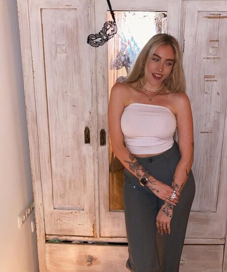 ayyetay star xxx gallery