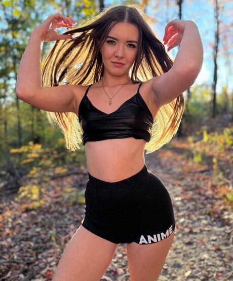 walkingsiren_ model beautiful picture