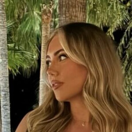 Ellie Williamson top model images