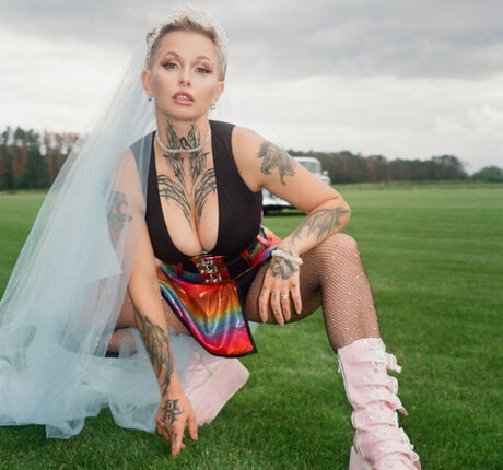 Edith Stehfest model pretty image