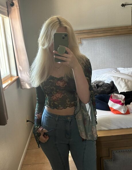 naked trans onlyfans naked images