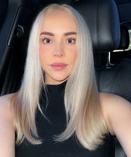 Agnessa Kosogon pornstar pretty pics