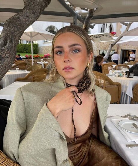 Lea Breuer xxx star img