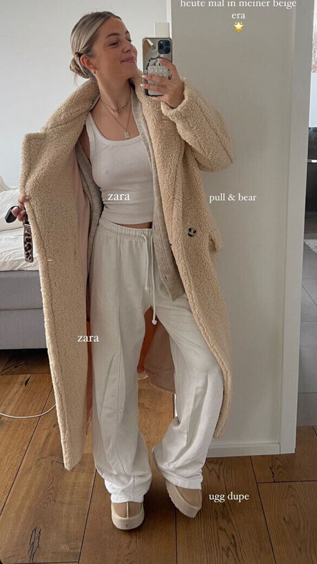 Lea Breuer actress photos