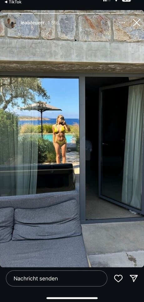 Lea Breuer star pretty pic