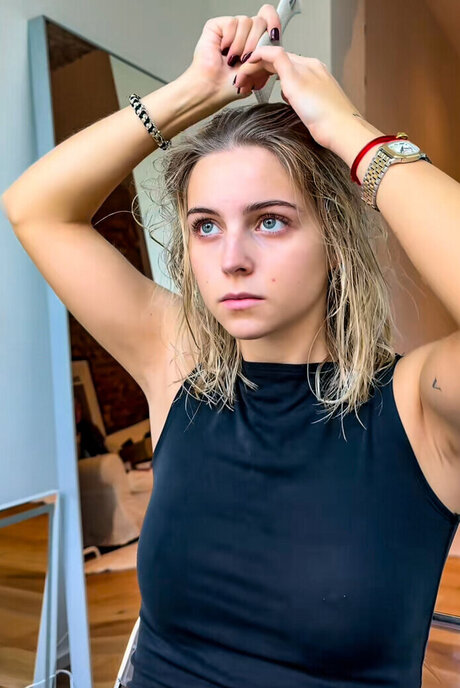 Lea Breuer pornstar high quality pics