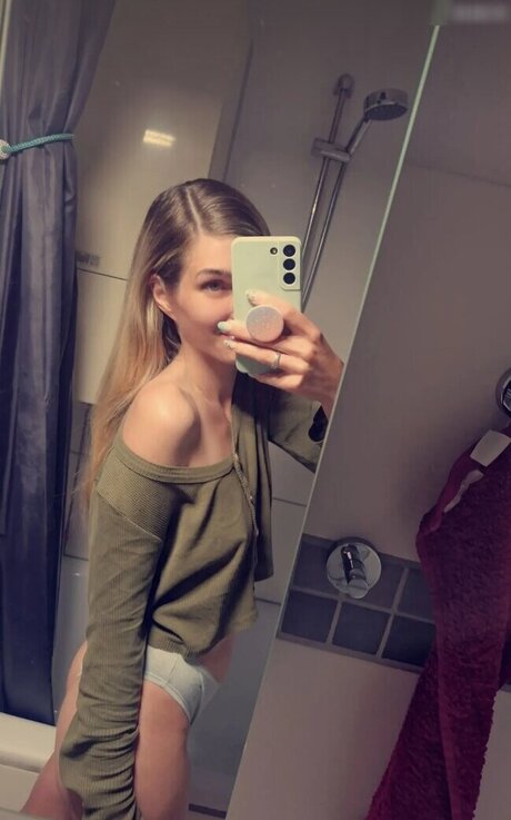 blonde masturbation onlyfans hd pic