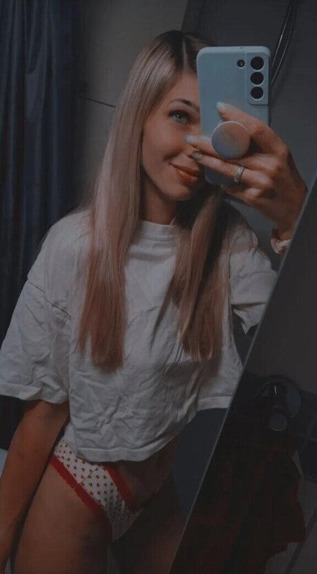 amateur redhead onlyfans exclusive pic