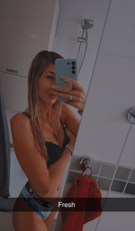 its sunny93 perfect actress gallery