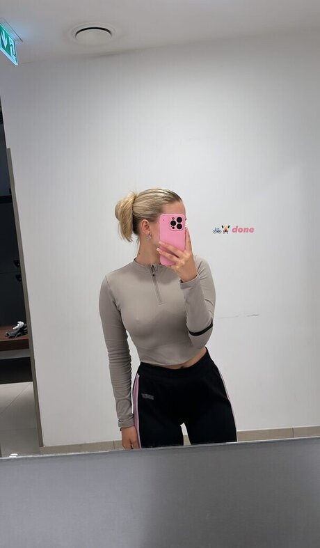 Kati Ktr star hd photo