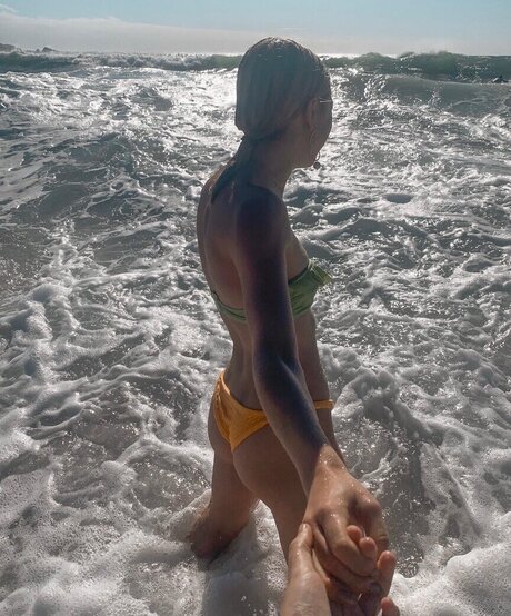 brunette pussy onlyfans nude img