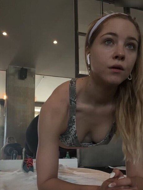 Diana zur L wen sex pornstar photos