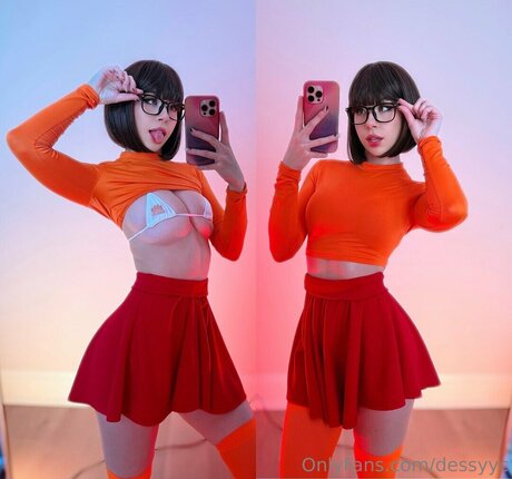 Dessyyc Dessy model free pic