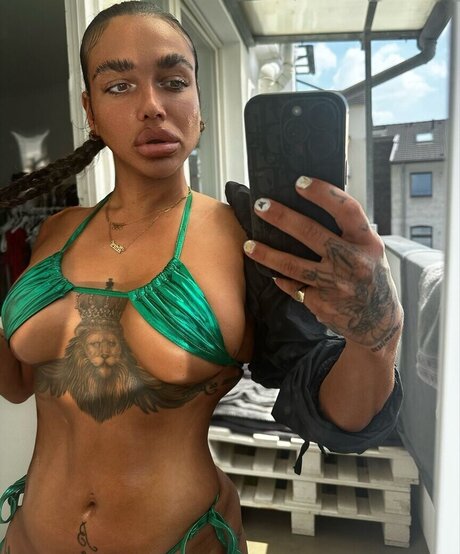 Anny Marry sex pornstar galleries