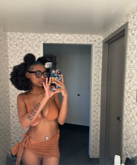 Alicia Adams actress picture