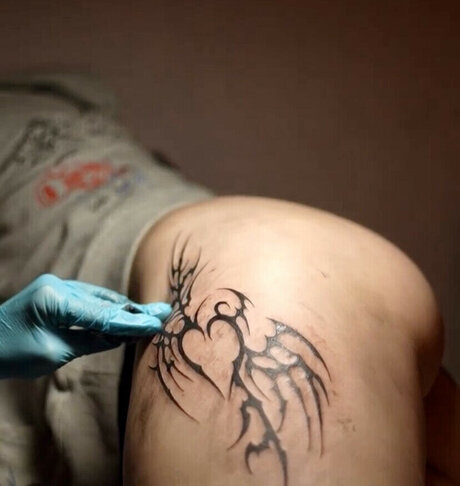 Wavy Brin sexy actress galleries