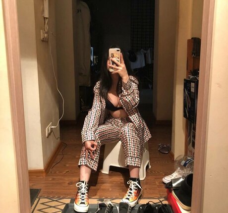 pizzahubbbb model beautiful pictures