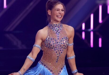 big tits curvy onlyfans naked picture