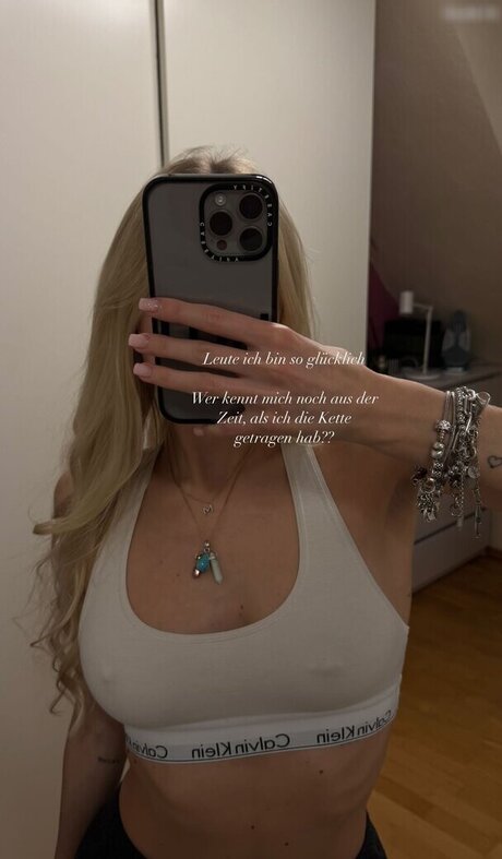 gloryhole princess onlyfans exclusive photos