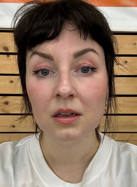 Facialize Me model sex picture