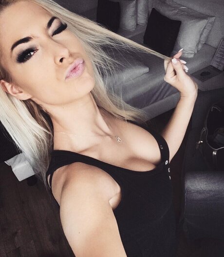 Isi Gl ck porn model galleries