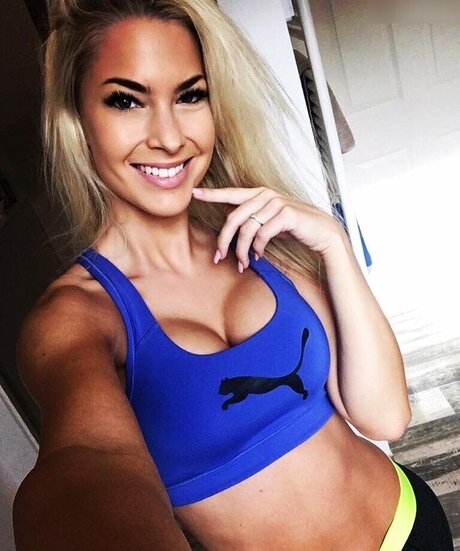 unknown onlyfans art naked photos