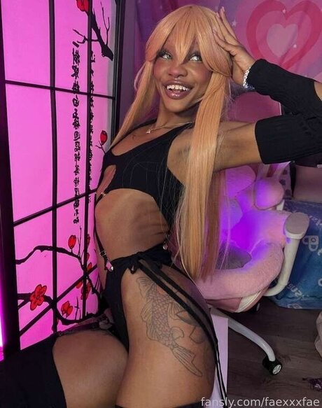 Faexxxfae hot pornstar pic