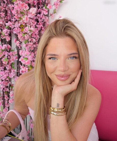 hairy asian onlyfans hot sexy images