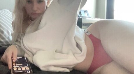 Elissa Beck pornstar nice photo