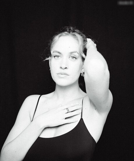 Justleo model free archive