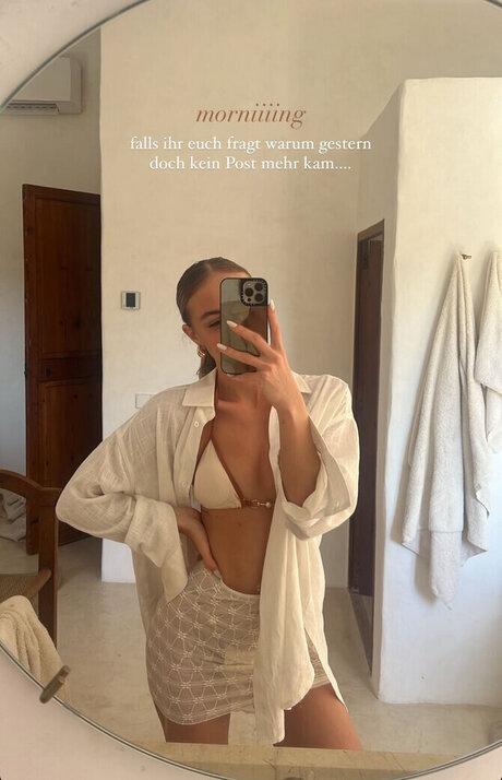 Lina D ren star high quality photo