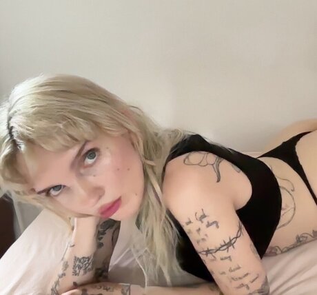 Mia Morgan star beautiful img