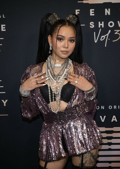 Bella Poarch sex star photos