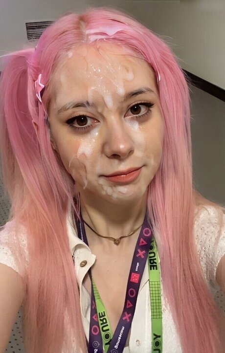 sickEmoAngel exclusive star photo